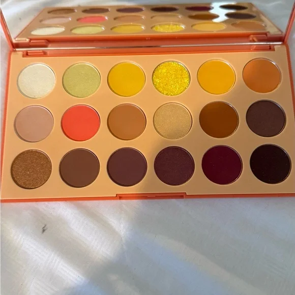 Morphe Vibrant Orange Palette - Picture 3 of 4